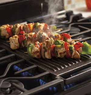 5.6 cu. ft. Freestanding Dual Fuel Range